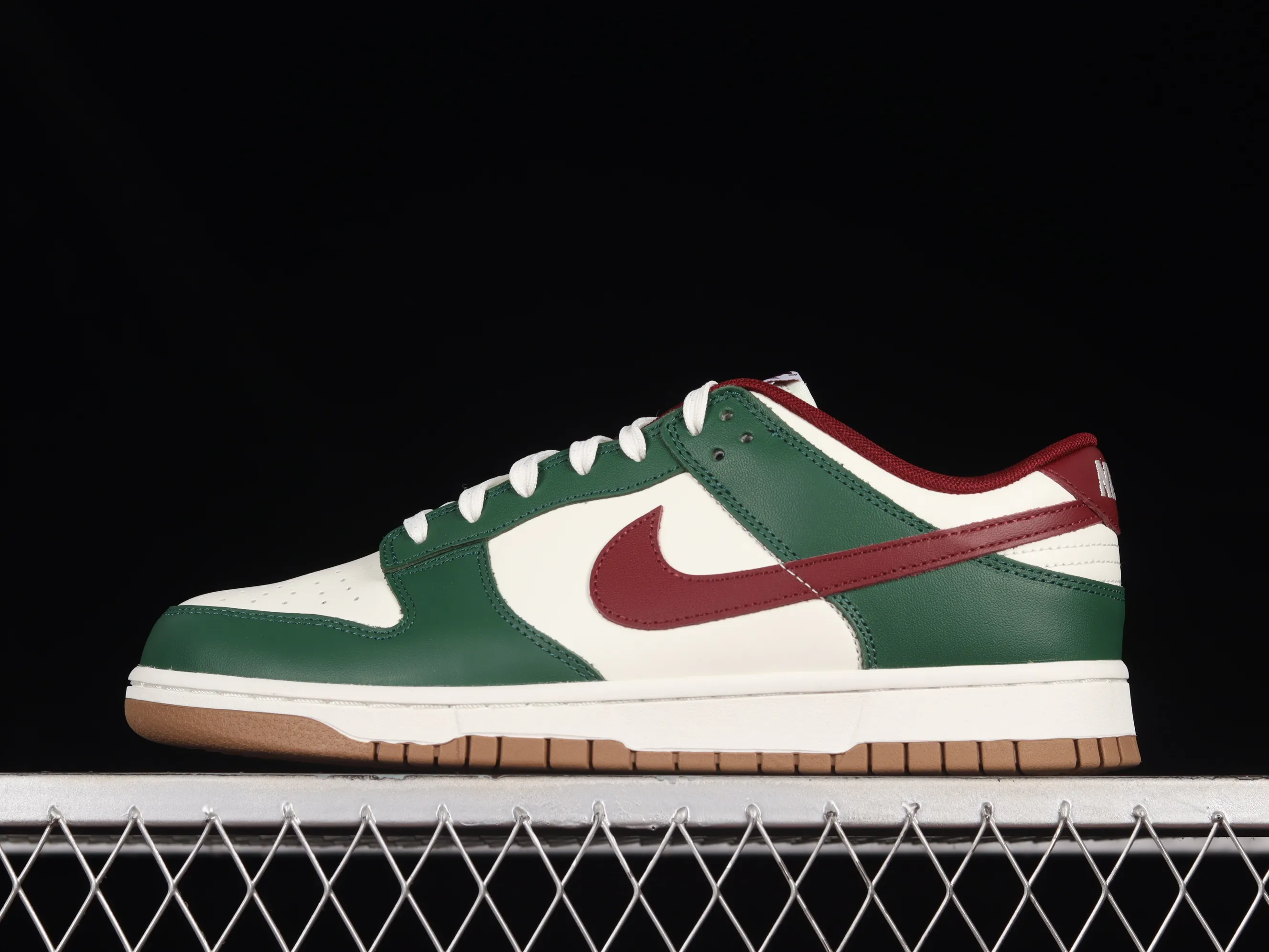 All categories Nk SB Dunk series Nk SB Dunk Low low-top sneakers C version Nk SB Dunk Low "Gorge Green" bean paste green color SB low-top casual sneakers FB7160-161